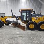 2014 DEERE 772G